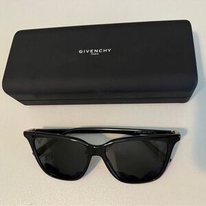 Authentic Givenchy Grey Black Cat Eye Ladies Sunglasses GV 7160/S